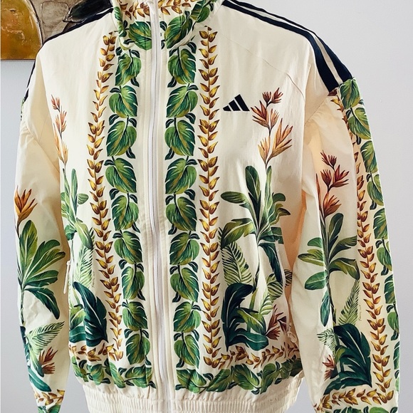 Adidas x FARM Rio Breeze Cream Tropical- Print Jacket, LIMITED EDITION 🌱 - Picture 3 of 9
